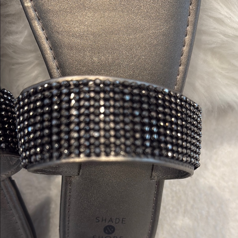 Shade & Shore Silver Sandals with Sparkling Rhinestones - Picture 3 of 5